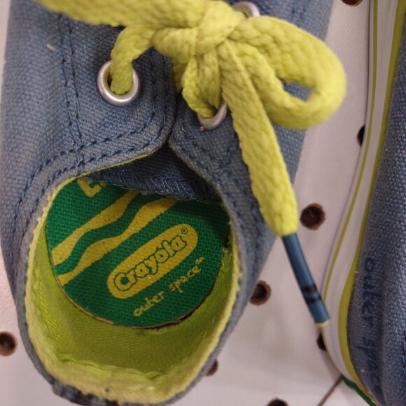 Converse X Crayola Sneakers, Size 6 - Picture 3 of 9